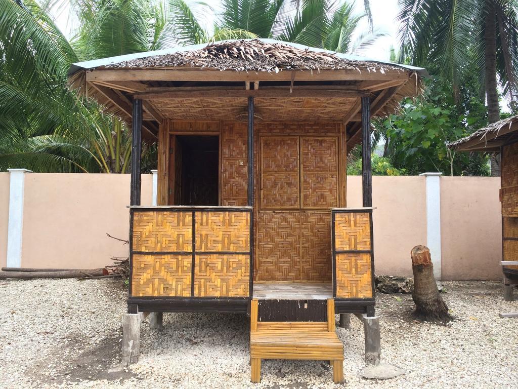 Luzmin Bh - Cottages And Bungalows Oslob Quarto foto